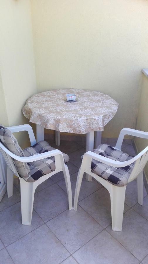 Apartment Samanta Šišan Bagian luar foto